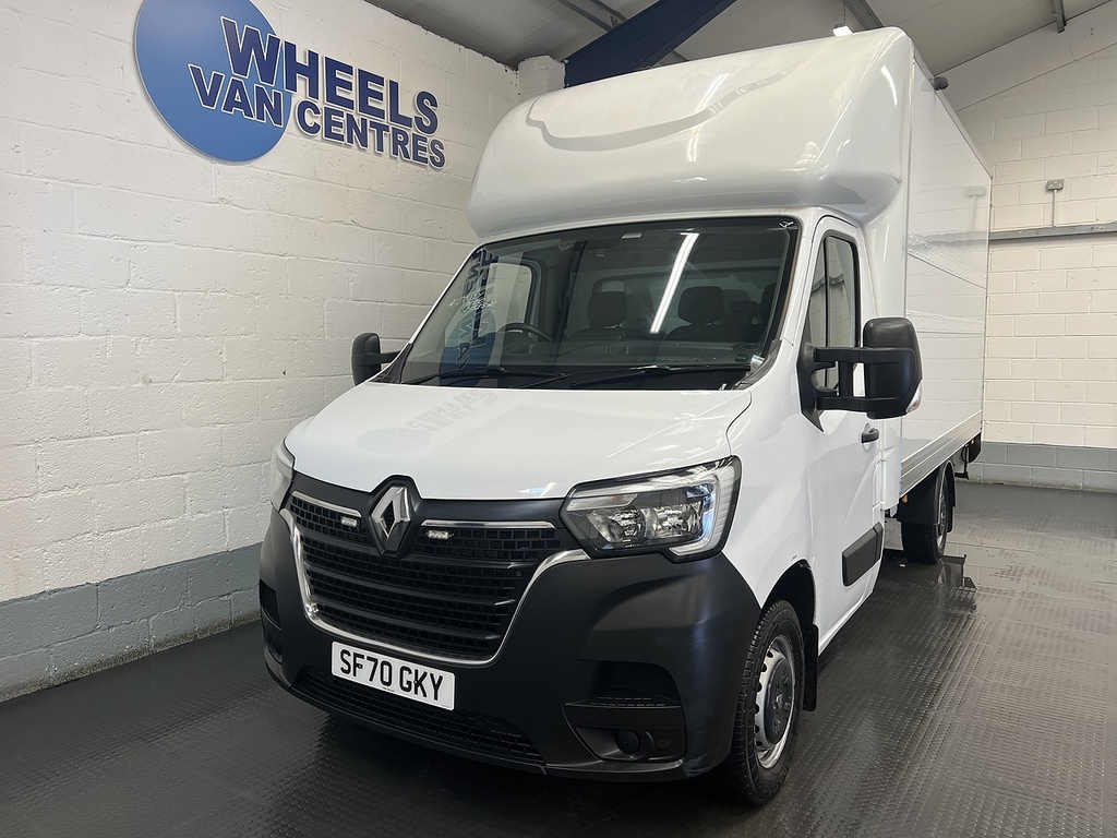Renault Master 3.5T Fwd 2.3 Dci 135 Ml Business Luton 2.3 Lut White