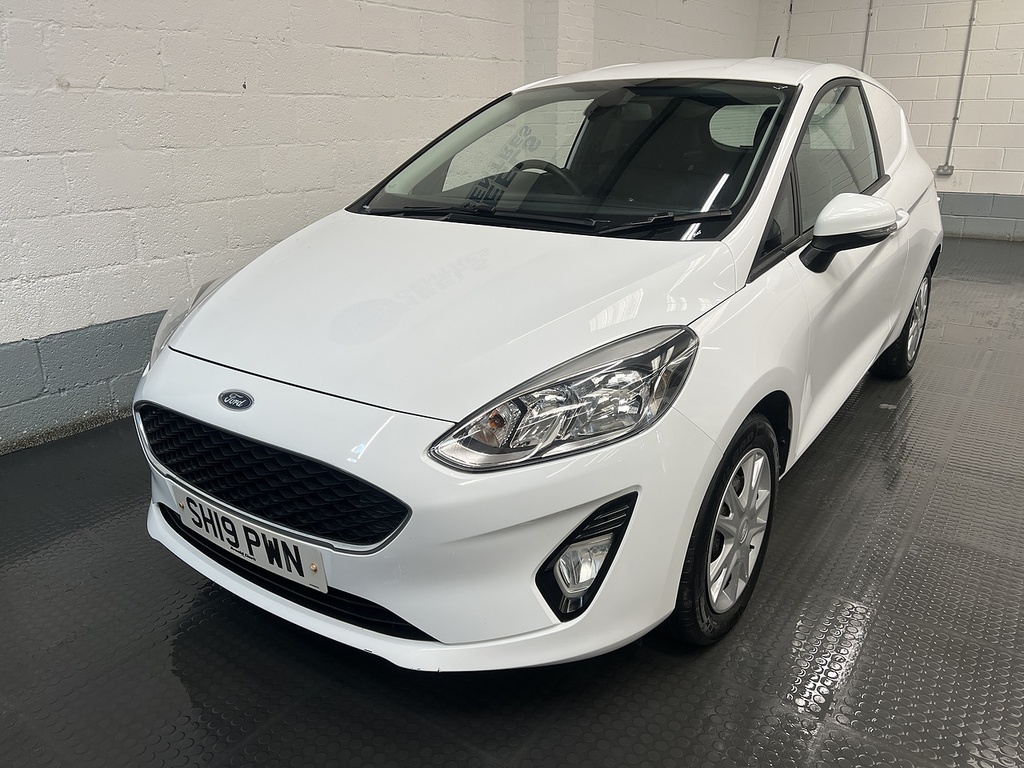 Ford Fiesta 1.5 Tdci Euro 6 1.5 Car Derived Van White