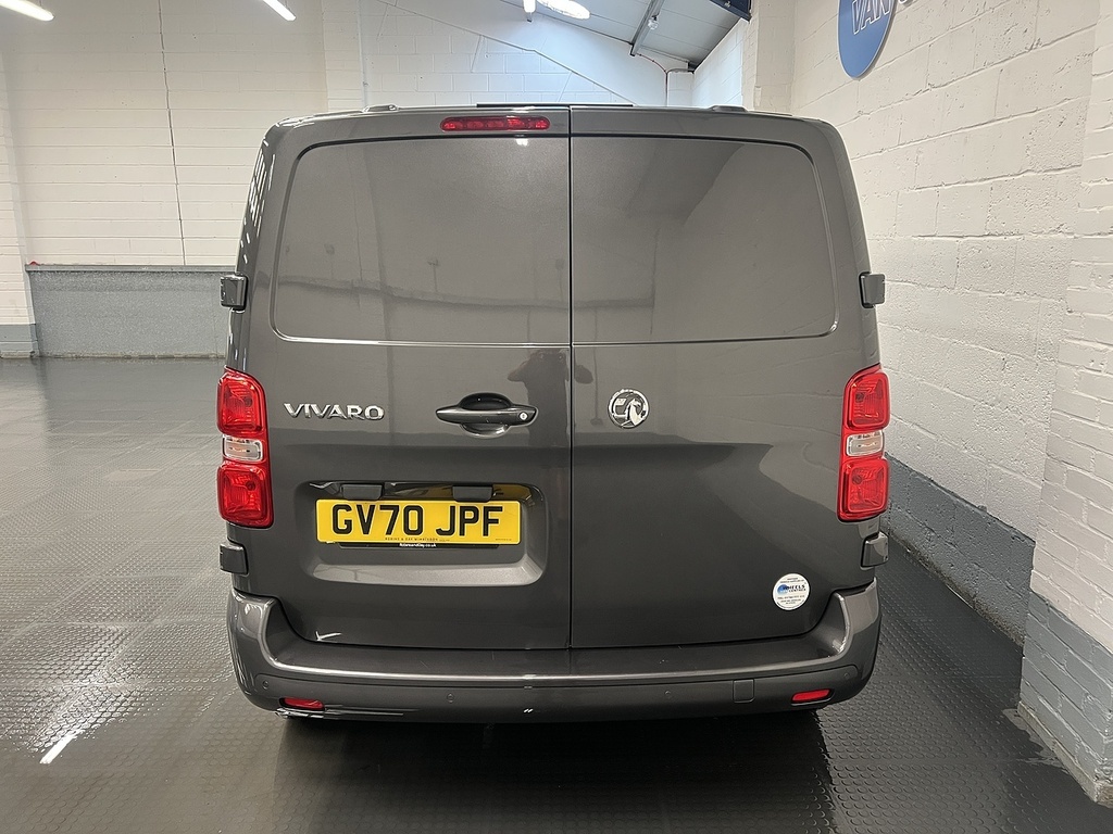 Vauxhall Vivaro Vivaro 2.0 Turbo D 3100 Sportive Crew Van L1 H1 Eu Grey #4