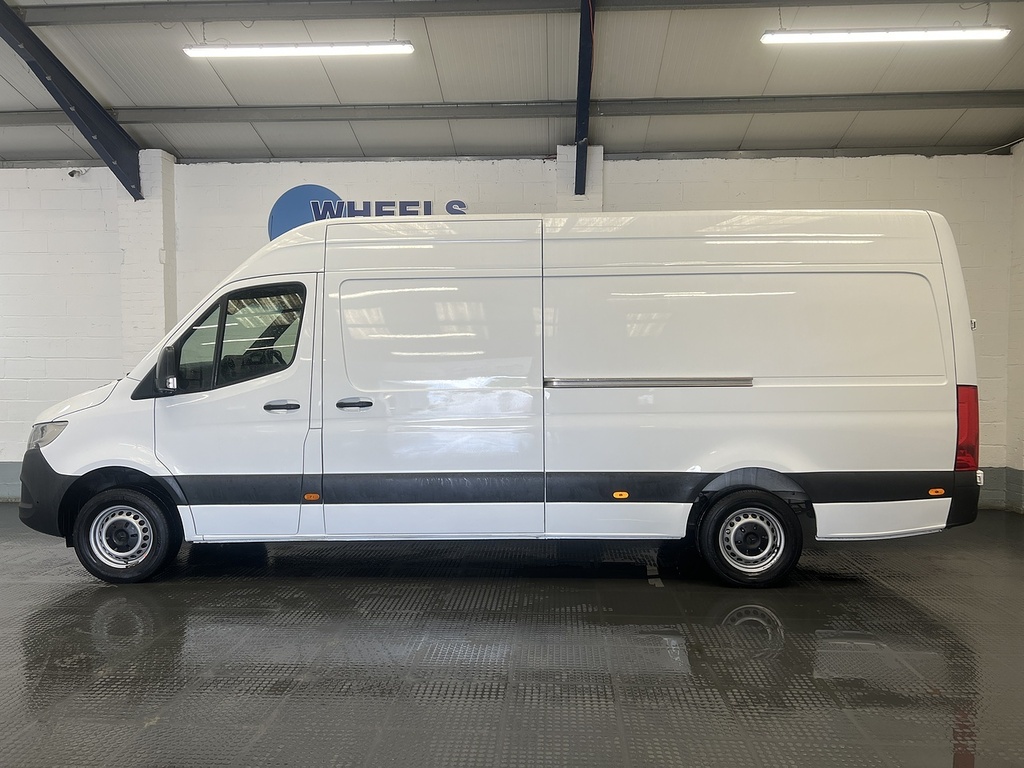 Mercedes-Benz Sprinter 2.0 315 Cdi Progressive Panel Van Manua KX73OMZ White #2