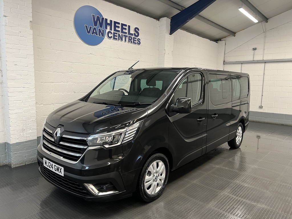 Renault Trafic 2.0 Dci Ll30 Sport Minibus Double Cab E Black