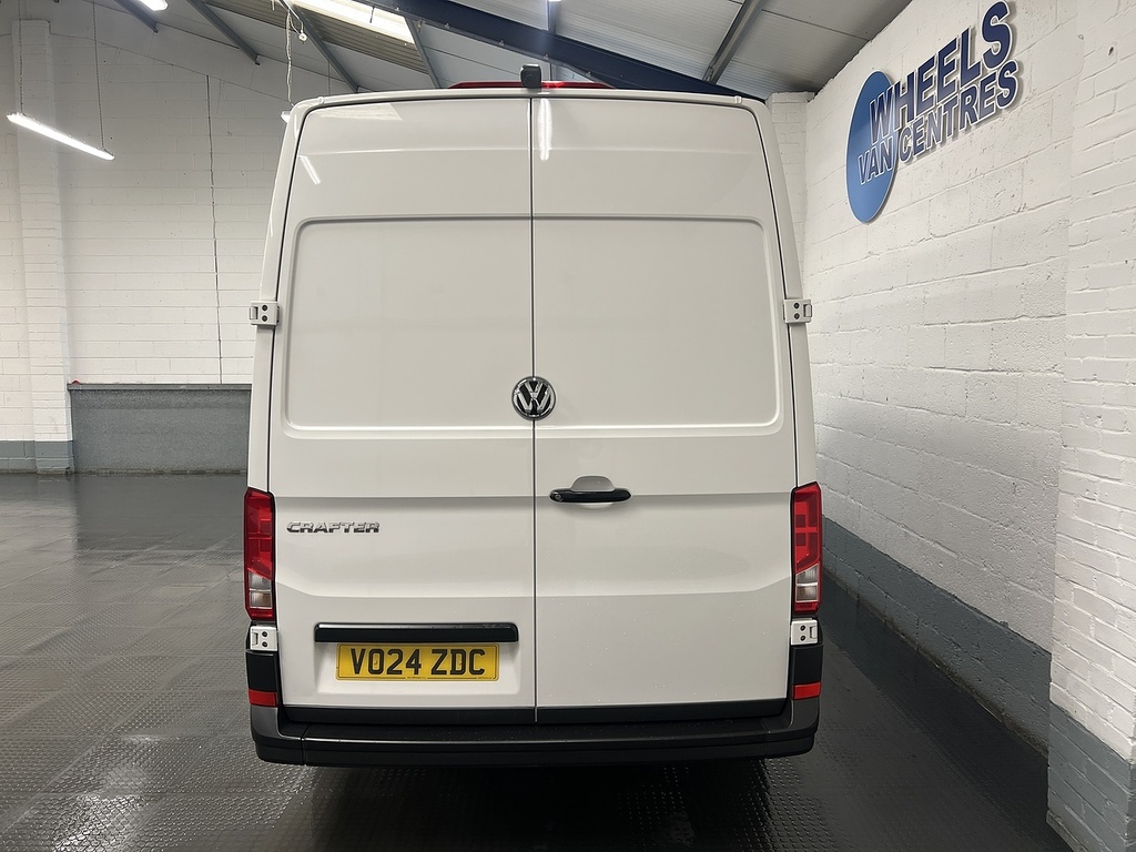 Volkswagen Crafter 2.0 Tdi Cr35 Startline Panel Van VO24ZDC White #4