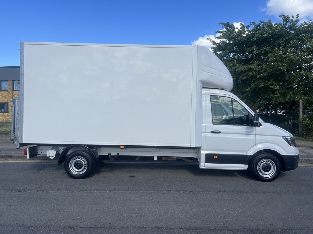 Volkswagen Crafter 2.0 Tdi Cr35 Startline Luton Van White #4