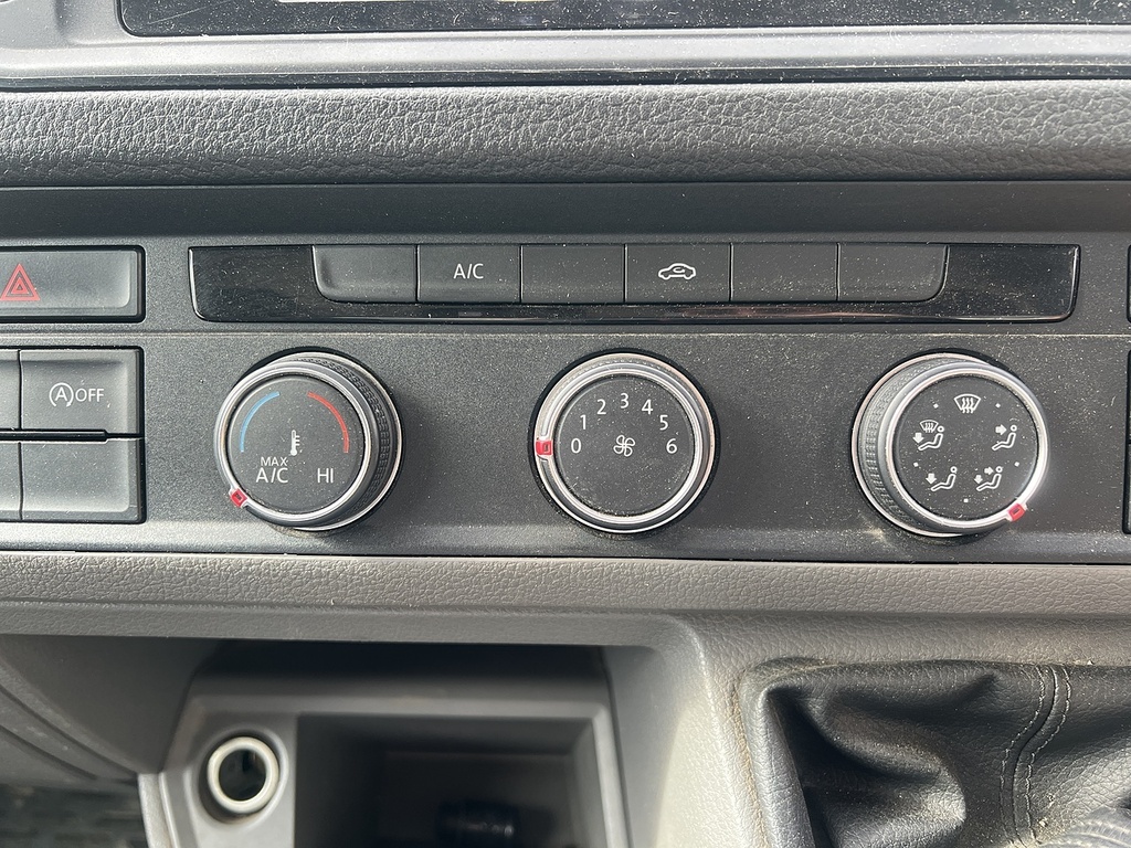 Volkswagen Crafter 2L Startline White #9