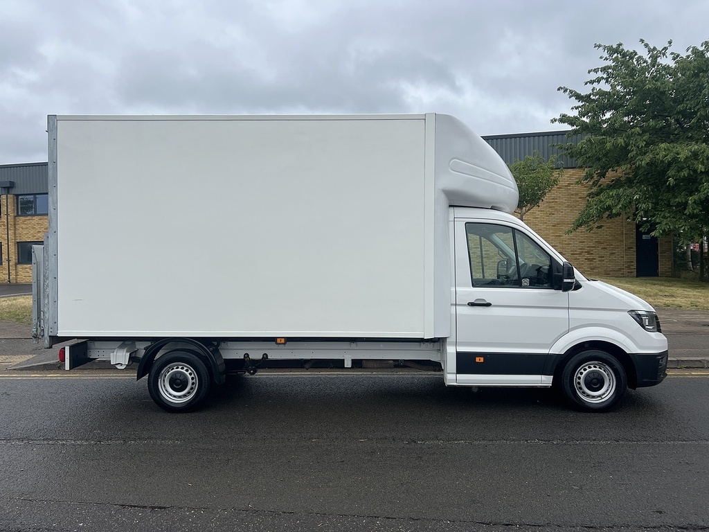 Volkswagen Crafter 2.0 Tdi Cr35 Startline Luton Van White #5