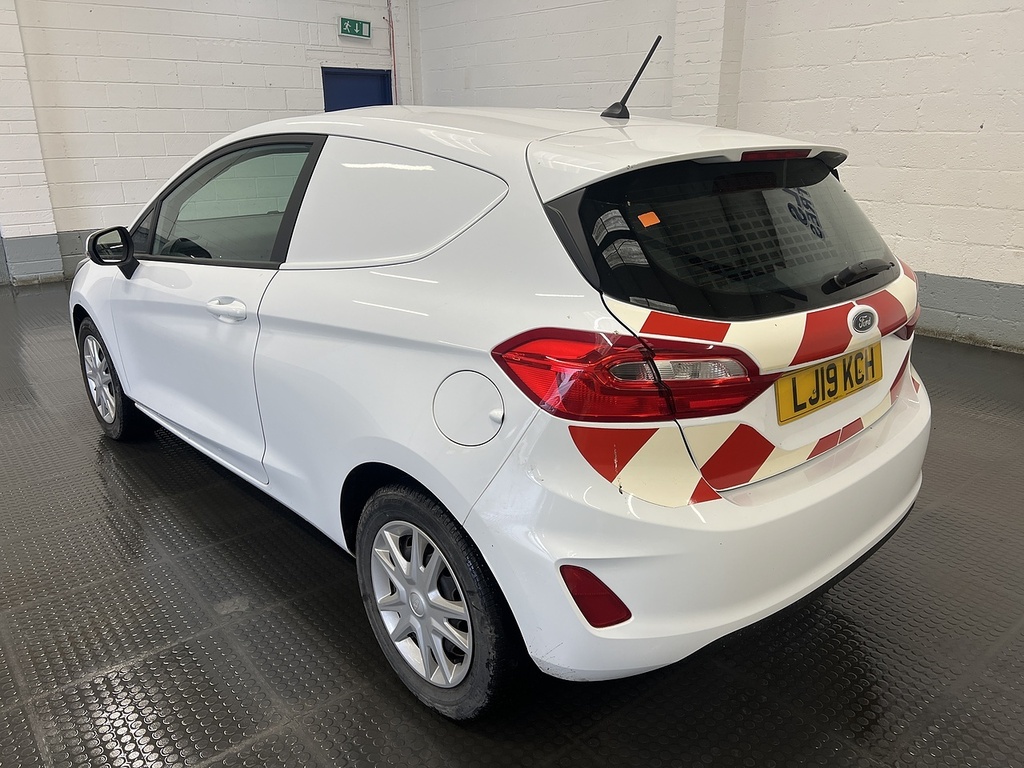 Ford Fiesta 1.5 Tdci Car Derived Van Euro 6 White #2