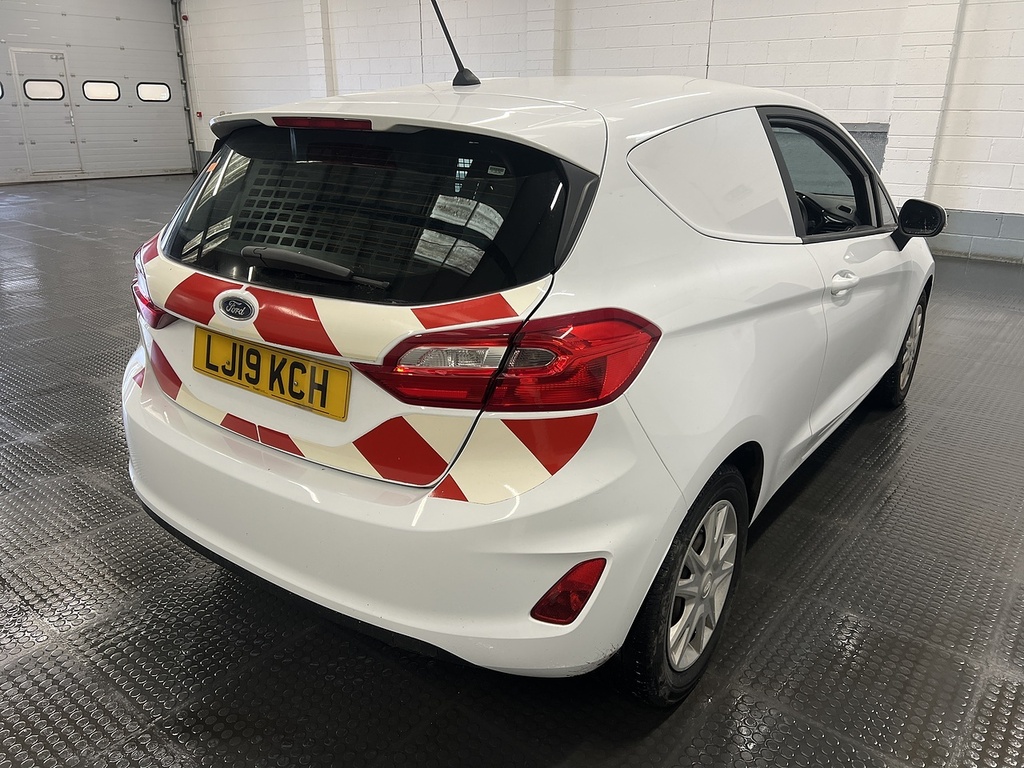 Ford Fiesta 1.5 Tdci Car Derived Van Euro 6 White #3