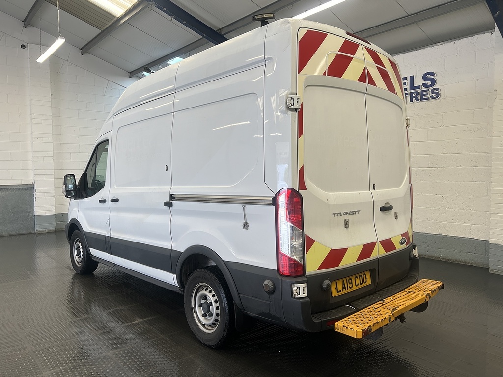 Ford Transit Custom 2.0 350 Ecoblue Panel Van Fwd L2 LA19CDO White #2