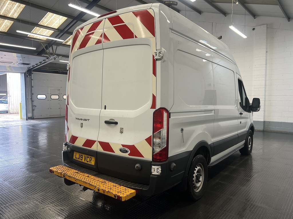 Ford Transit Custom 2.0 350 Ecoblue Panel Van Fwd L2 LJ19VCR White #3