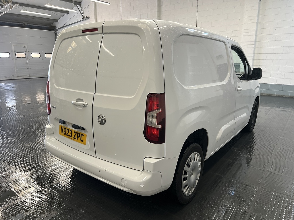 Vauxhall Combo 1.5 Turbo D 2300 Pro Panel Van L White #3