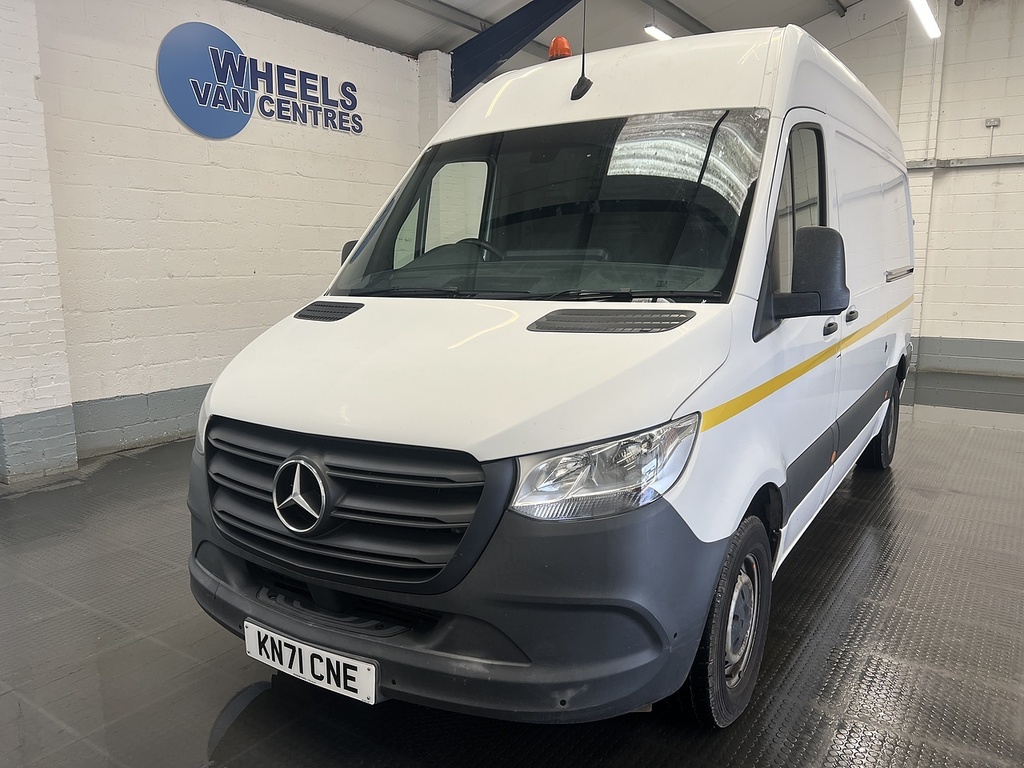 Mercedes-Benz Sprinter 2.0 315 Cdi Progressive Panel Van Manua White