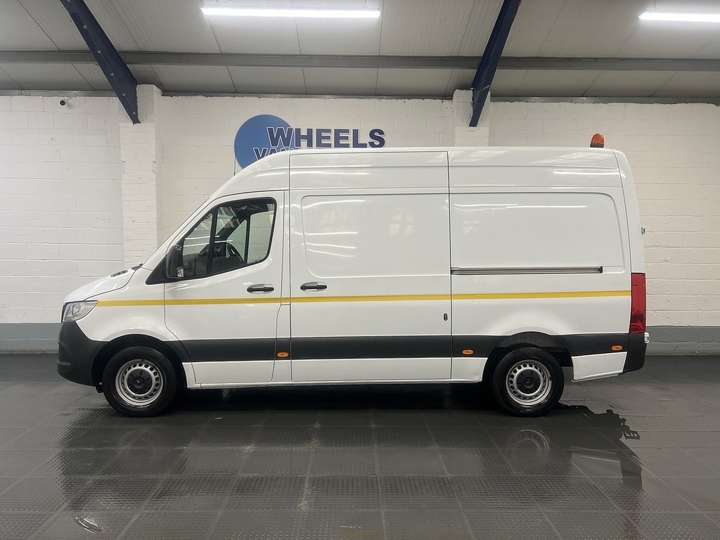 Mercedes-Benz Sprinter 2.0 315 Cdi Progressive Panel Van Manua KN71CNE White #2