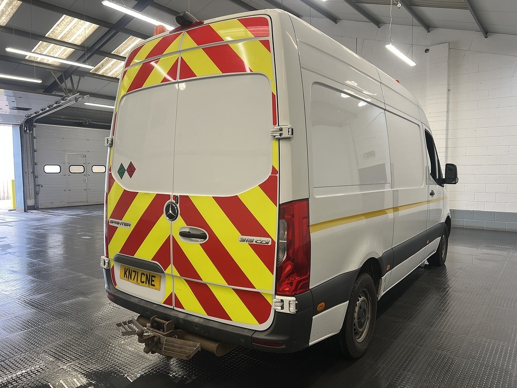 Mercedes-Benz Sprinter 2.0 315 Cdi Progressive Panel Van Manua White #3