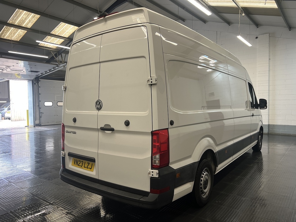 Volkswagen Crafter Tdi Cr35 Trendline Lwb High Roof Panel Van White #3