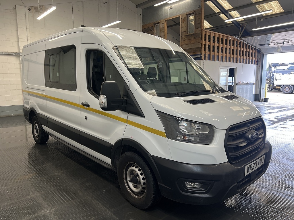 Ford Transit Custom 2.0 350 Ecoblue Leader Welfare Van 6Dr Manu White #4