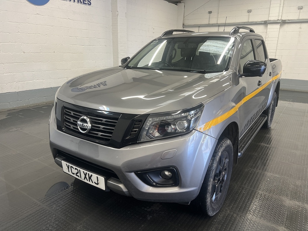 Nissan Navara 2.3 Dci N-guard Pickup Double Cab Grey