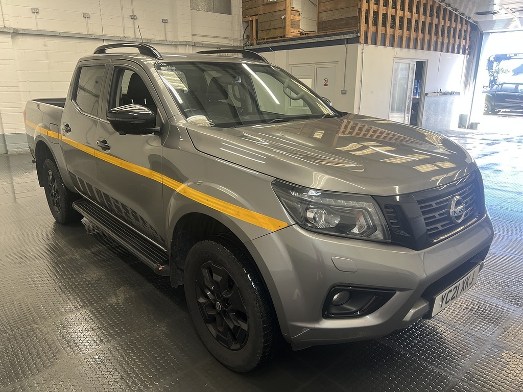 Nissan Navara 2.3 Dci N-guard Pickup Double Cab Grey #4