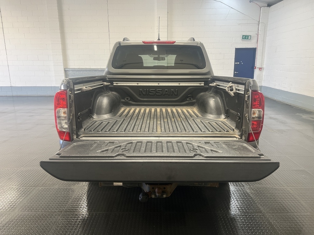 Nissan Navara 2.3 Dci N-guard Pickup Double Cab Grey #5