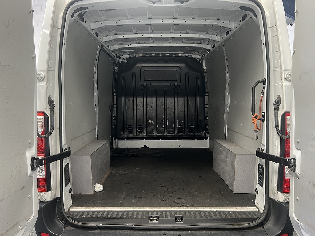 140 Lion Xp High Roof Van 140 Ps Silver #5