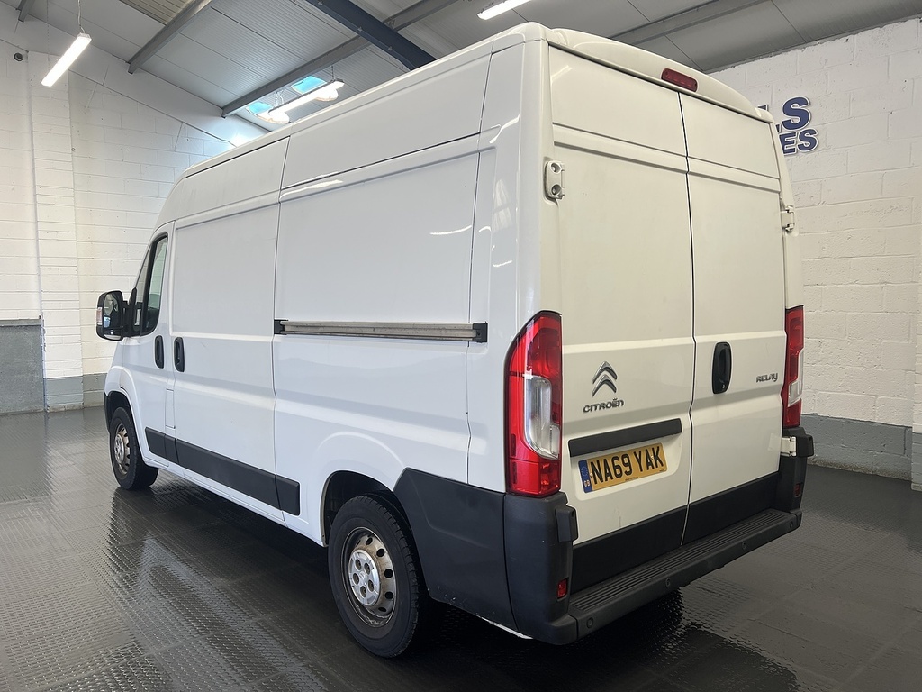 Citroen Relay 2.2 Bluehdi 35 X Panel Van L2 Hi White