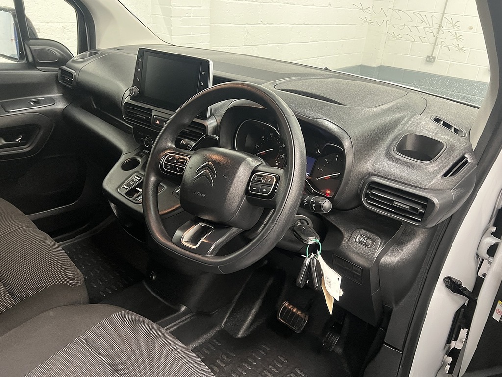 Citroen Berlingo Combi Black #11