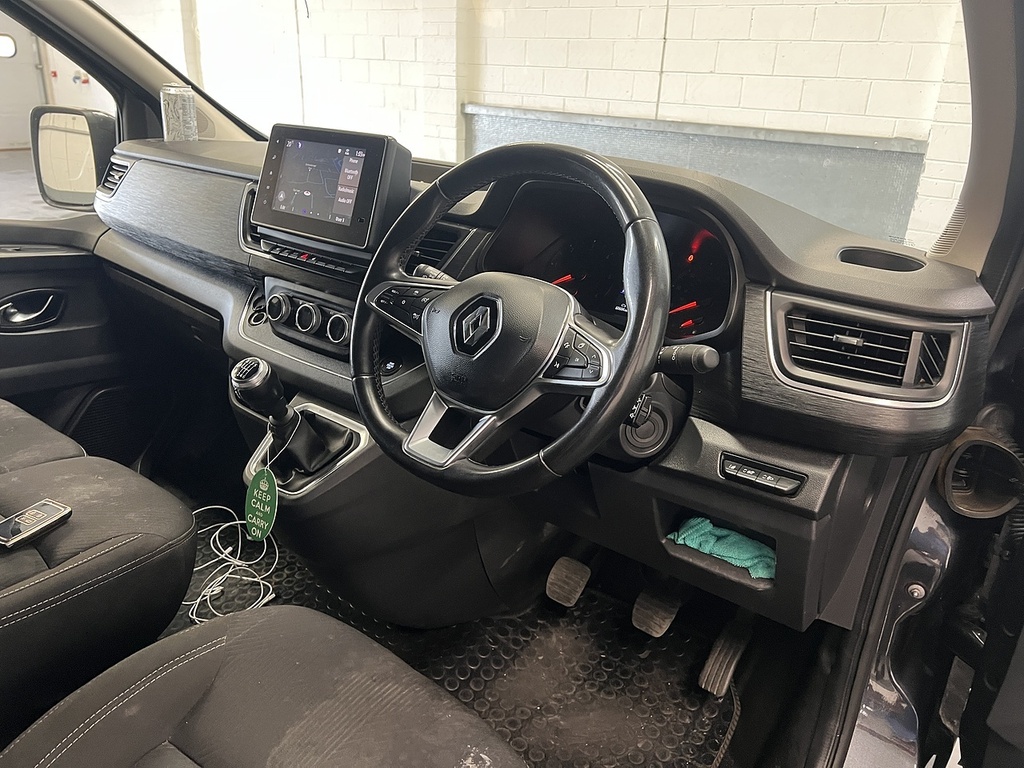 Renault Trafic Extra Sport Black #7
