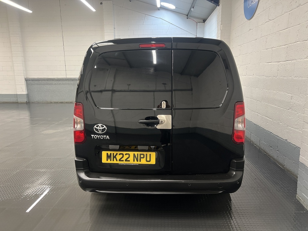 Toyota Proace City 1.5 Bluehdi Icon Long Panel Van Black #6