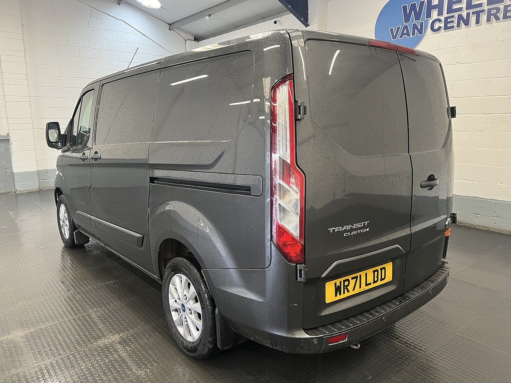 Ford Transit Custom 2.0 300 Ecoblue Limited Panel Van Manua WR71LDD #2