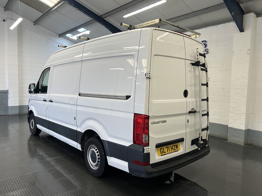Volkswagen Crafter 2.0 Tdi Cr35 Startline Panel Van White #2