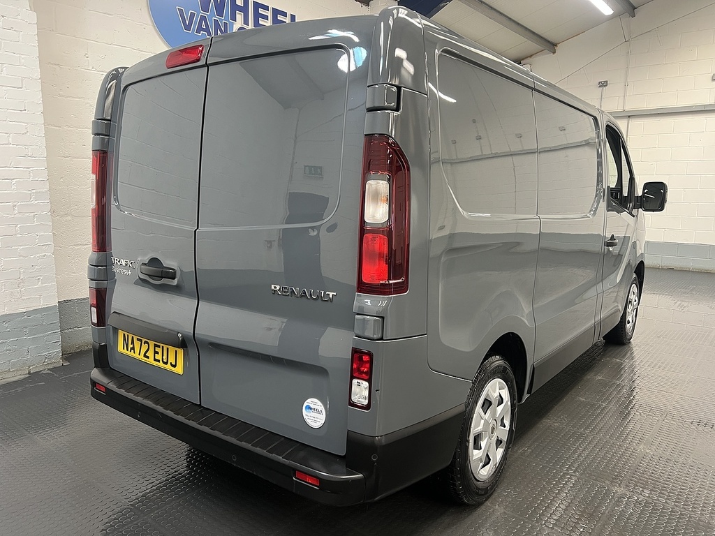 Renault Trafic 2.0 Dci Blue Sl28 Business Panel Van M Grey #5