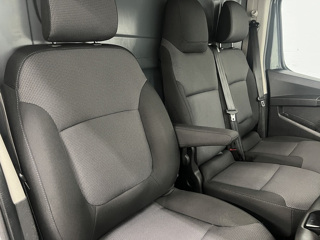 Renault Trafic Mpv White #9
