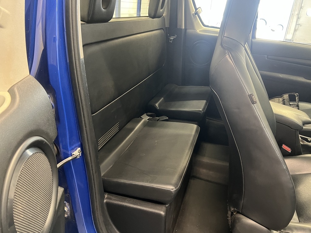 Toyota HILUX 2.4 D-4d Active Extra Pickup Extended Cab Dies Blue #6