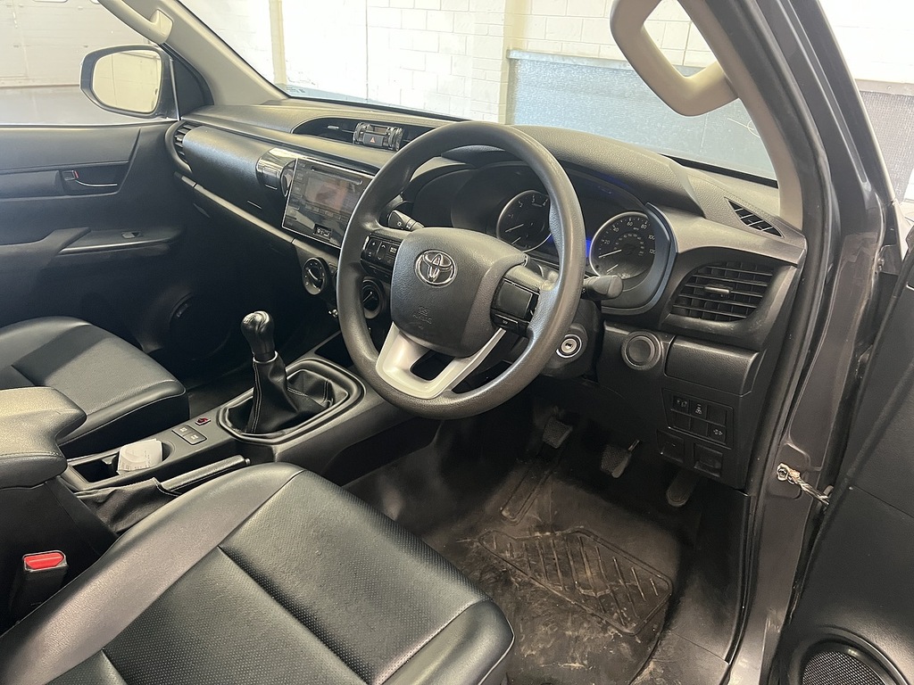 Toyota HILUX 2.4 D-4d Active Extra Pickup Extended Cab Dies Grey #6