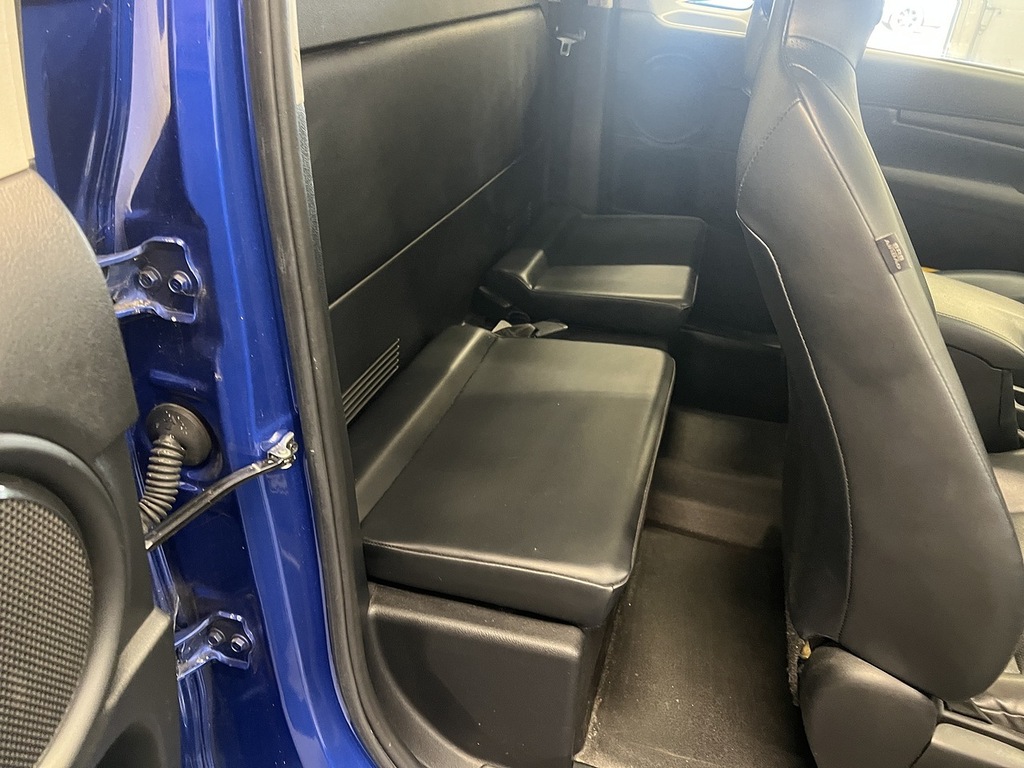 Toyota HILUX D-4d Active Blue #6