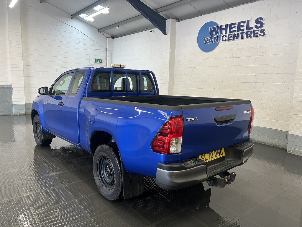 Toyota HILUX D-4d Active Blue #2