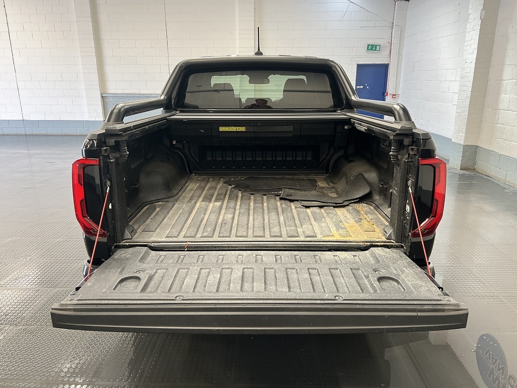 Volkswagen Amarok 2.0 Tdi Style Pickup Double Cab 4M Black #5