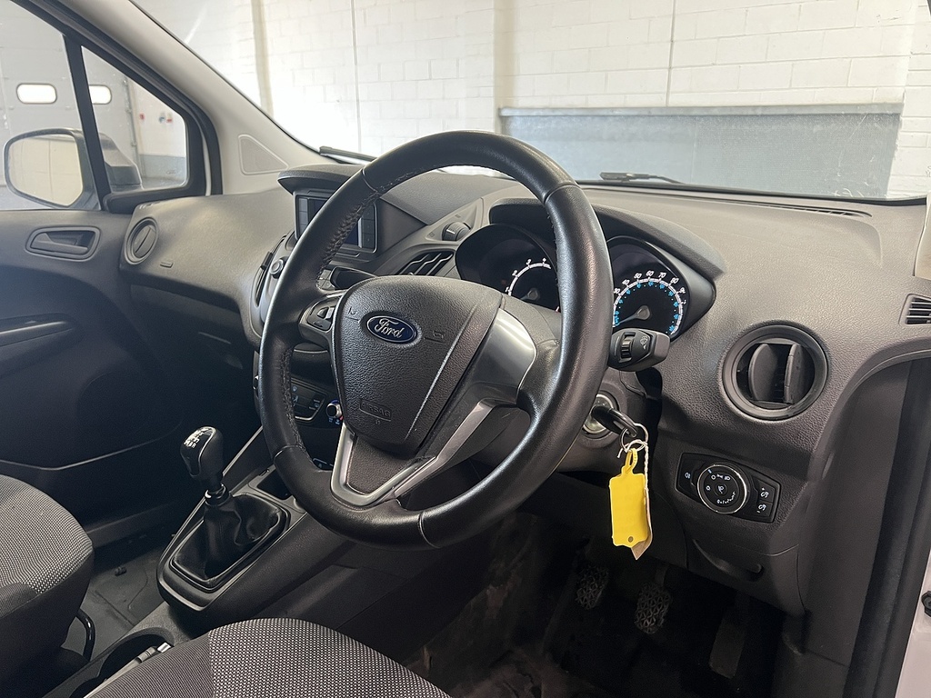 Ford Transit Courier 1.0 Ecoboost Leader Panel Van L1 White #5