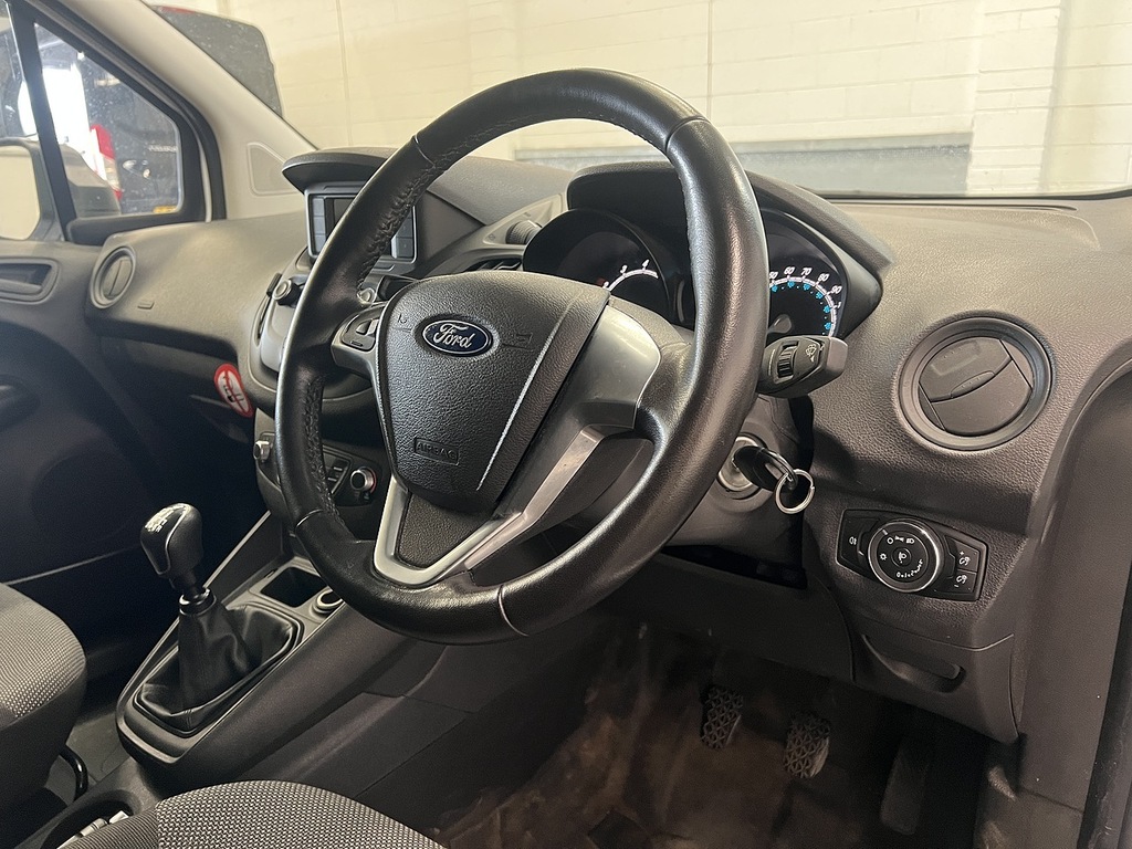 Ford Transit Courier 1.0 Ecoboost Leader Panel Van L1 White #6