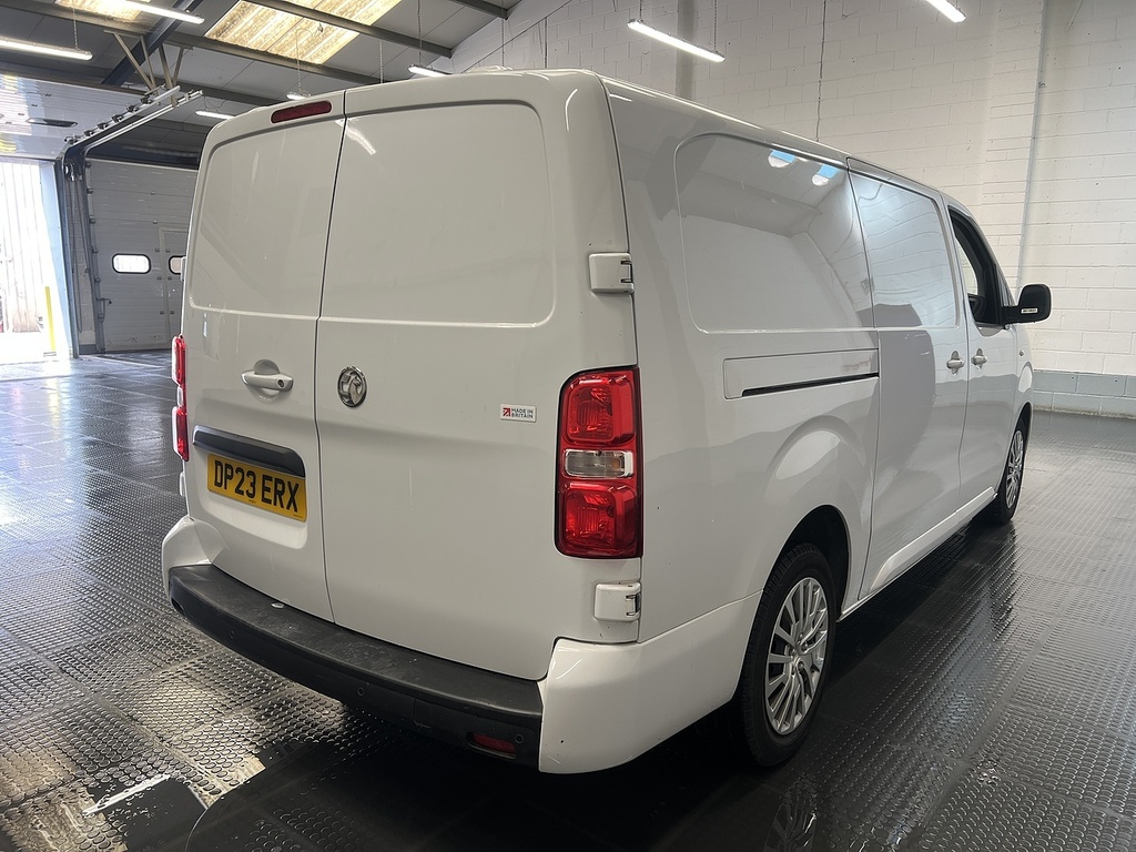 Vauxhall Vivaro 1.5 Turbo D 2900 Pro Panel Van 6Dr L White #3