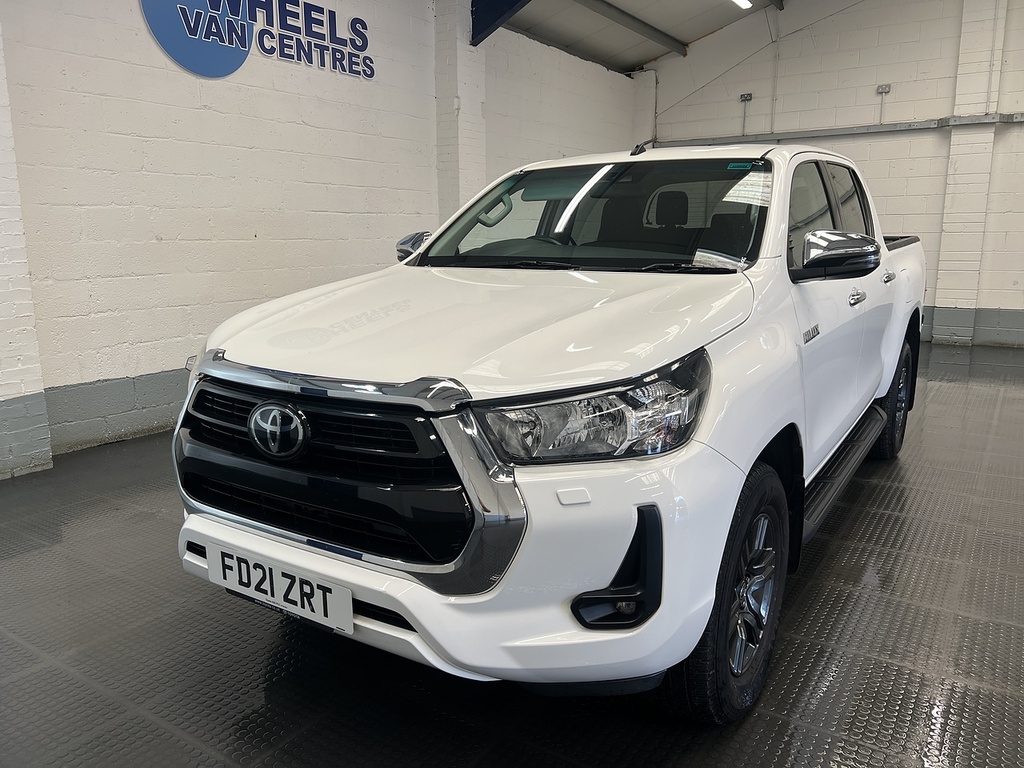 Toyota HILUX D-4d Icon White