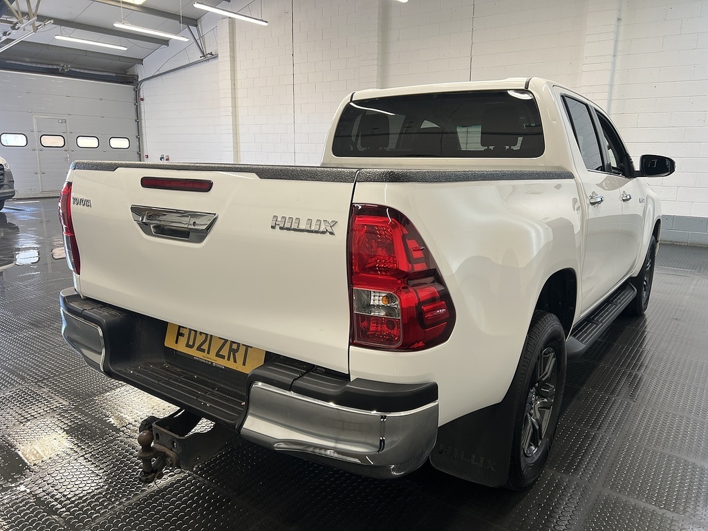 Toyota HILUX D-4d Icon White #3