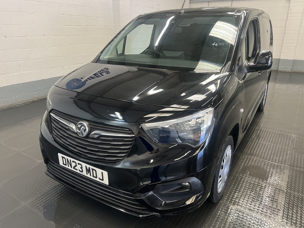Vauxhall Combo 1.5 Turbo D 2300 Pro Panel Van 6Dr L Black