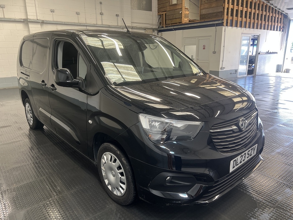Vauxhall Combo 1.5 Turbo D 2300 Pro Panel Van 6Dr L Black #4