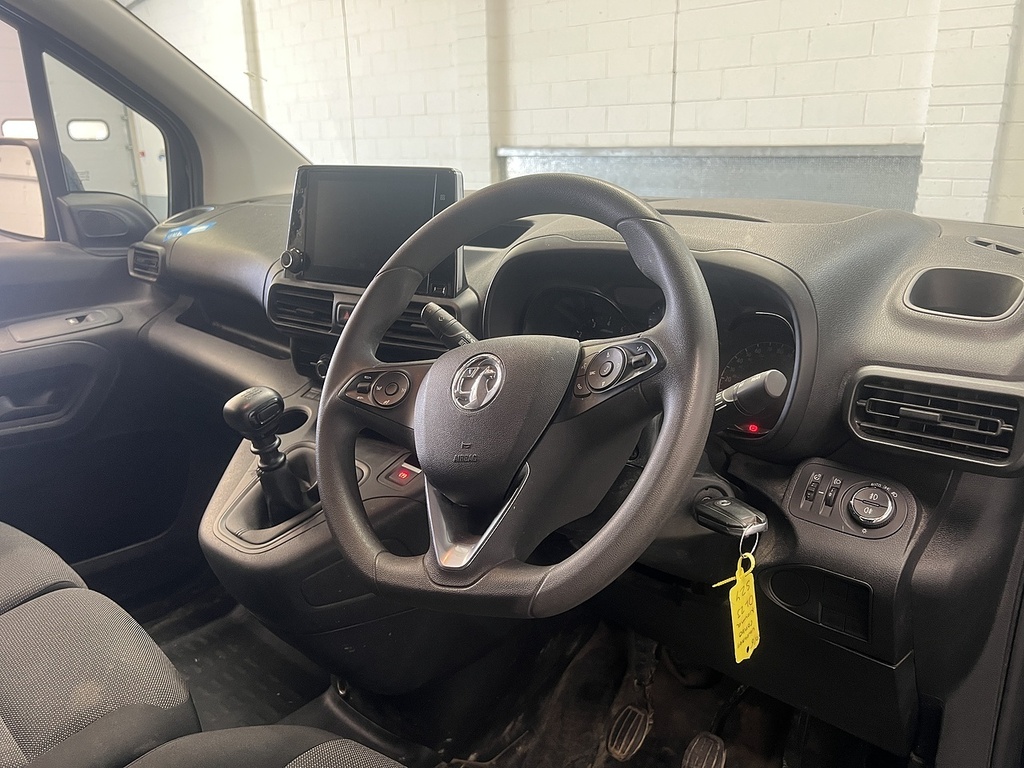 Vauxhall Combo 1.5 Turbo D 2300 Pro Panel Van 6Dr L Black #6