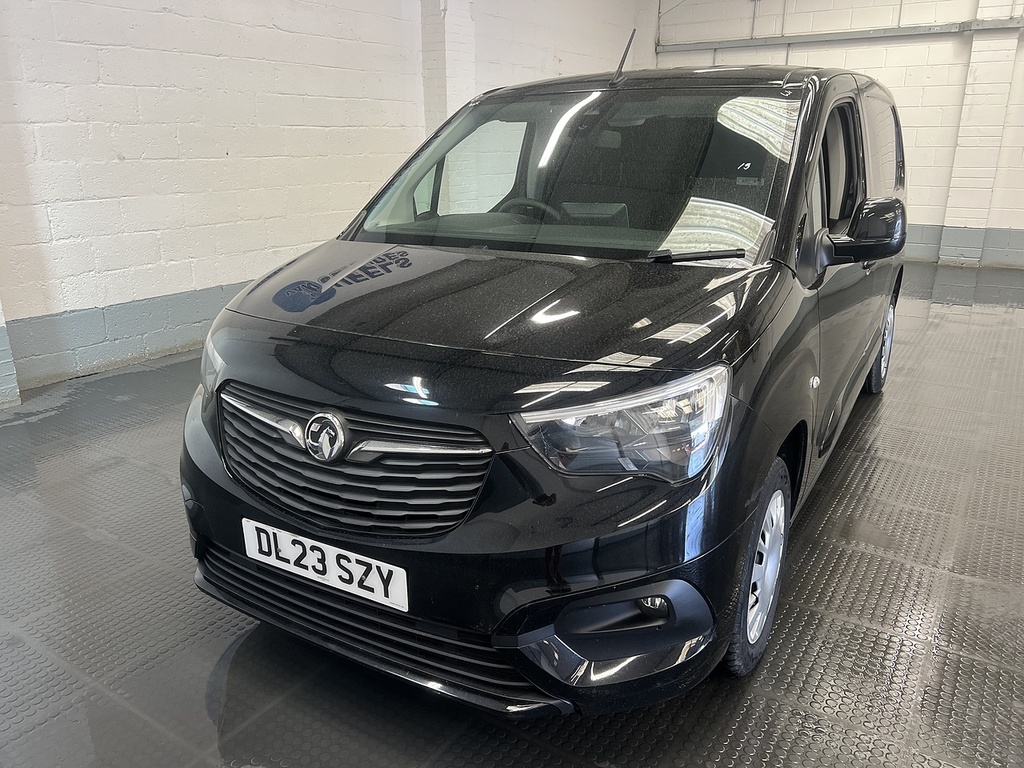 Vauxhall Combo 1.5 Turbo D 2300 Pro Panel Van 6Dr L Black