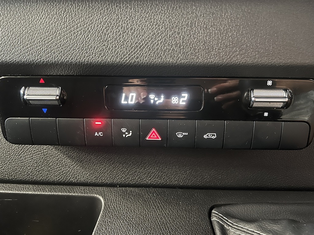 Mercedes-Benz Sprinter 519 Cdi Premium L3 H2 Rwd White #9