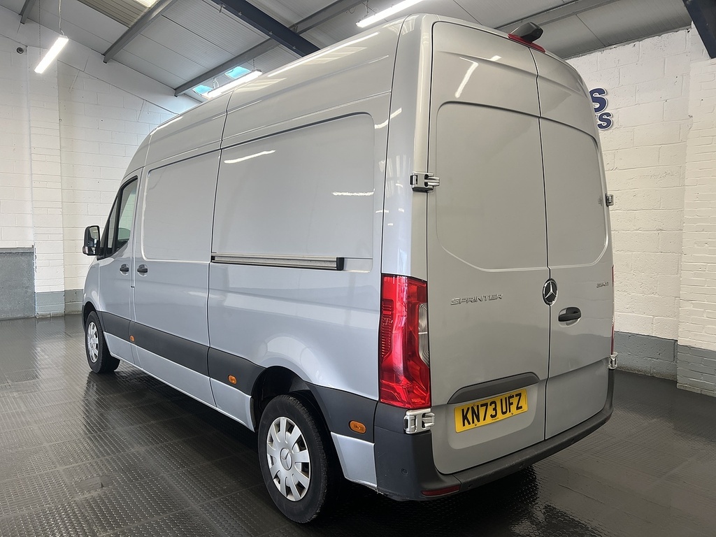 Mercedes-Benz Sprinter 315 Cdi Premium Silver #2