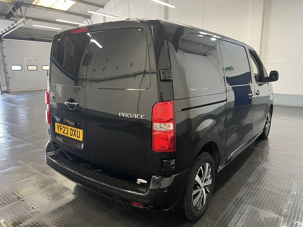 Toyota PROACE 2.0D Design Medium Panel Van 6Dr Mwb Black #3