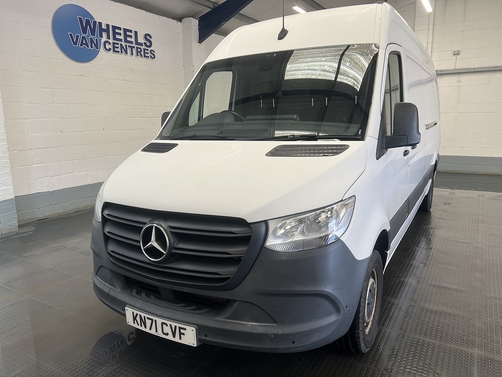 Mercedes-Benz Sprinter 2.0 315 Cdi Progressive Panel Van Manua White