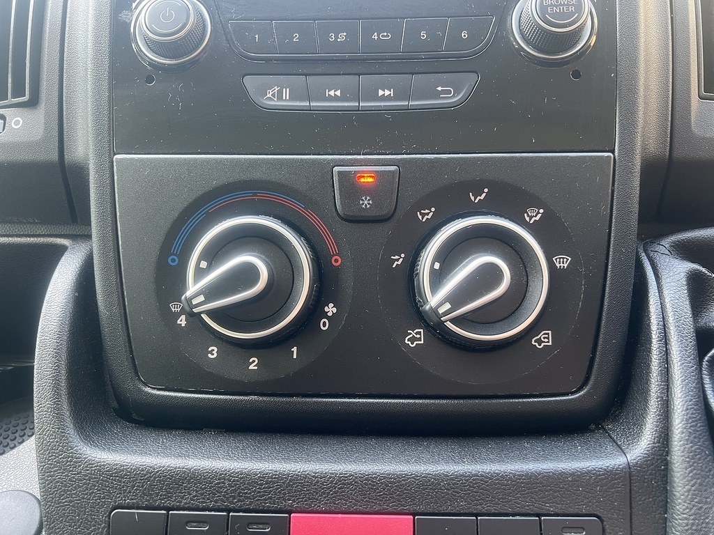 Peugeot Boxer Bluehdi 335 Built For Business White #6